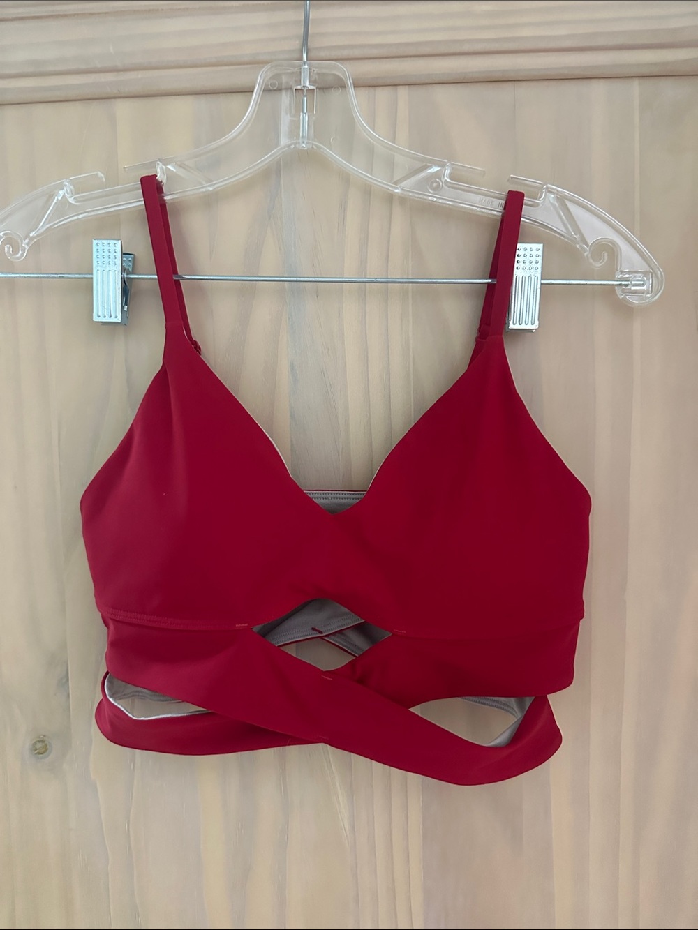 Red Lululemon Strappy Sports Brav